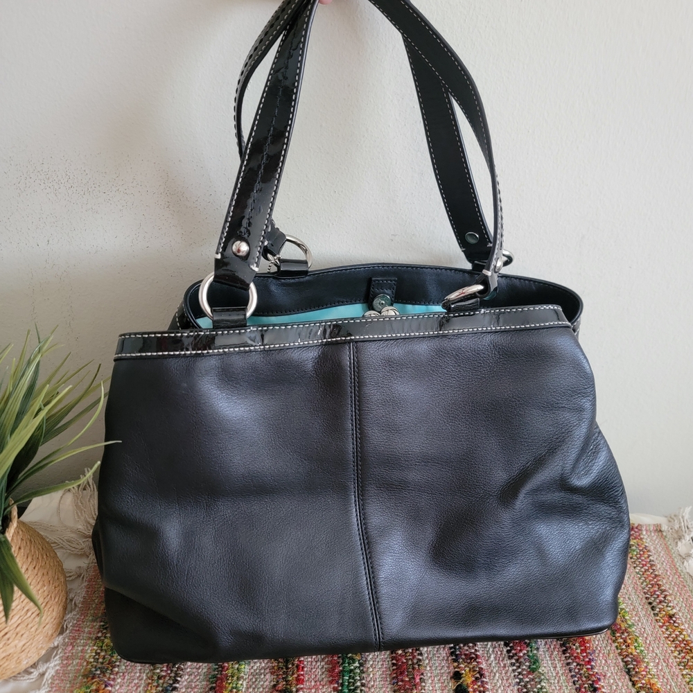 Coach Black Leather Shoulder Bag - Picture 5 of 10